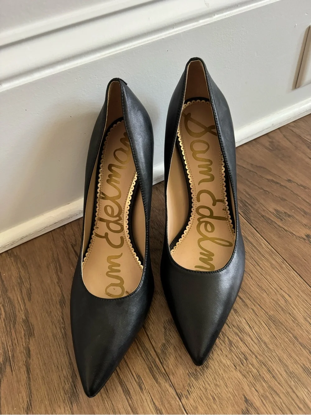 Sam Edelman Hazel Black Pointed-Toe Leather Pumps - Size 9